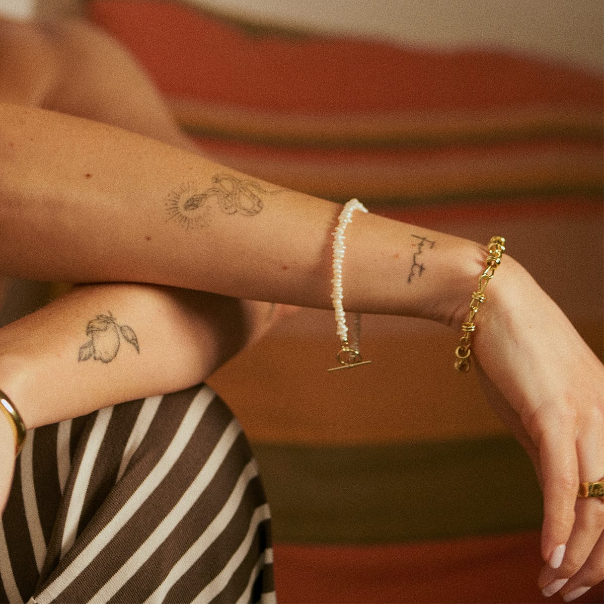 Polly Knot Chain and Beach Pearl Bracelet Set 18ct Gold Plate