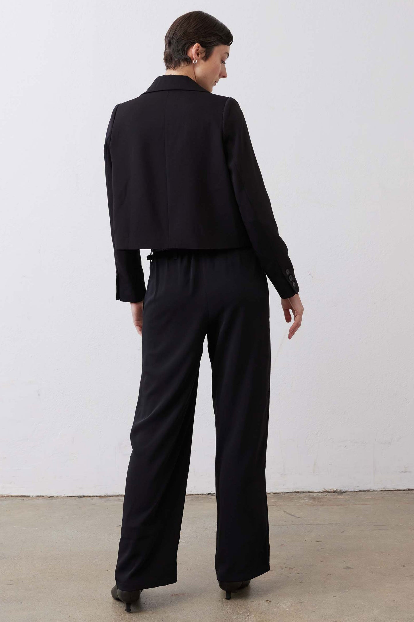 Streamline Straight Leg Pants