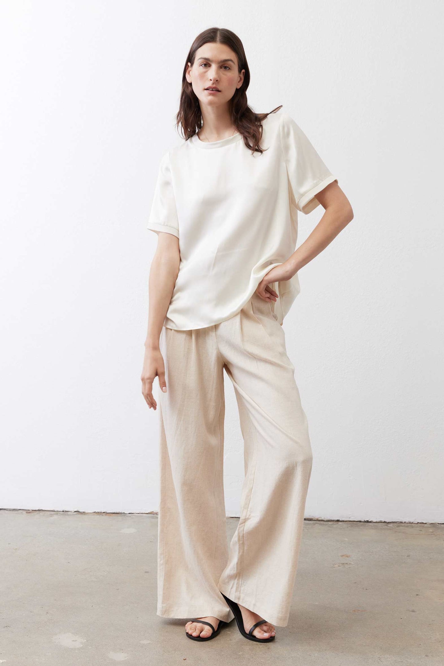 The Wide Leg Linen Trousers
