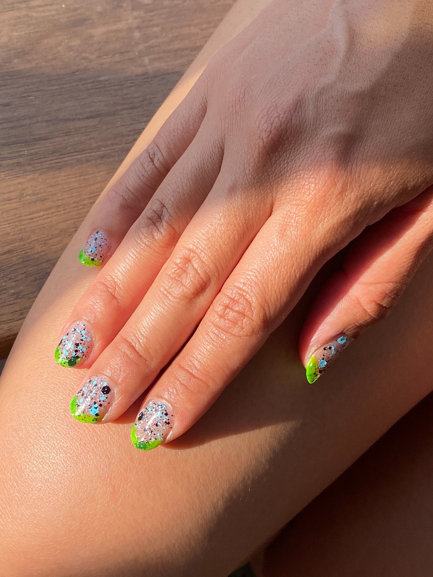 NAILPOLISH - Nail Polish