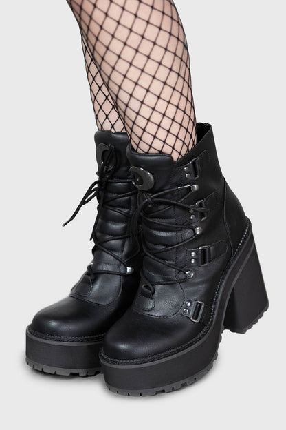 Broom Rider Boots [B]