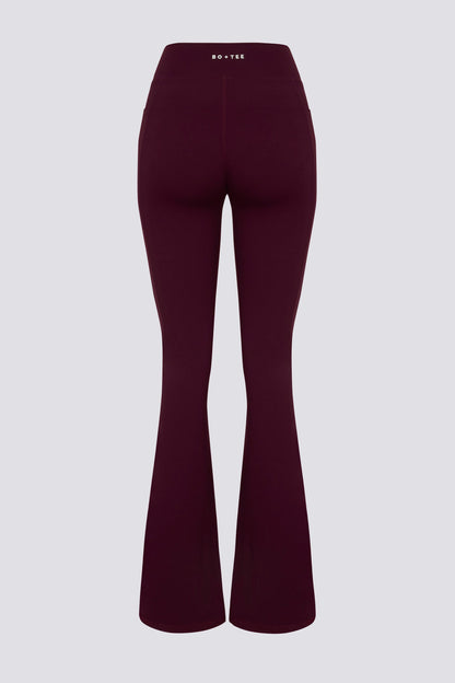 Soft Active V-Waist Pocket Flared Leggings in Burgundy