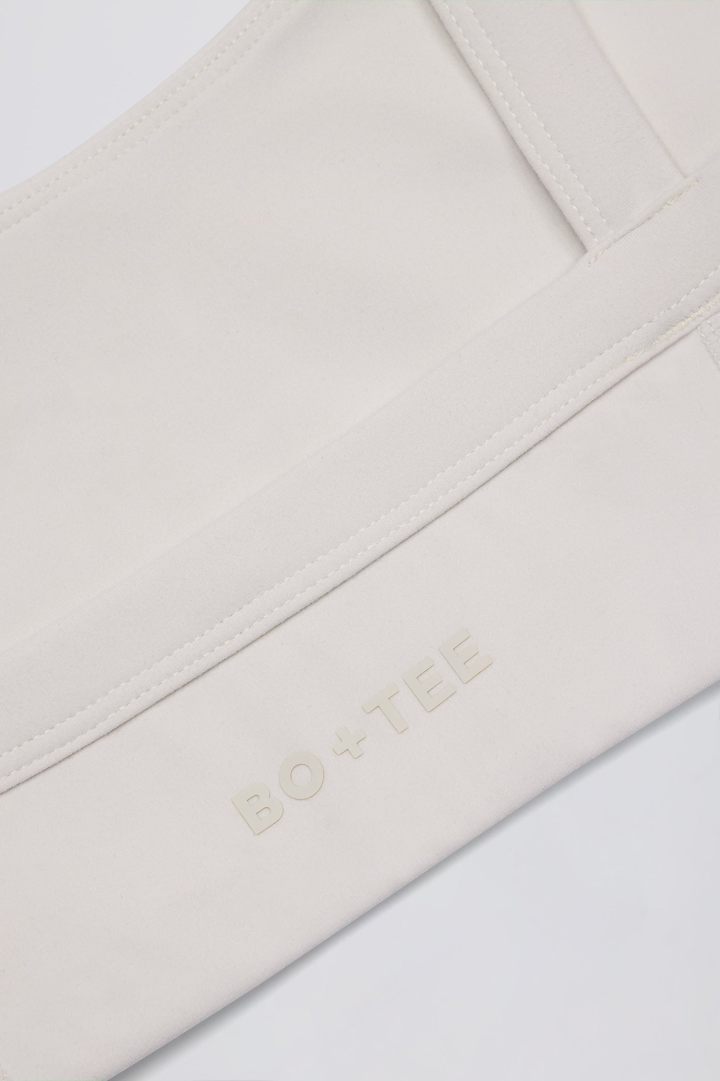 Soft Active Seam-Detail Sports Bra in Oat