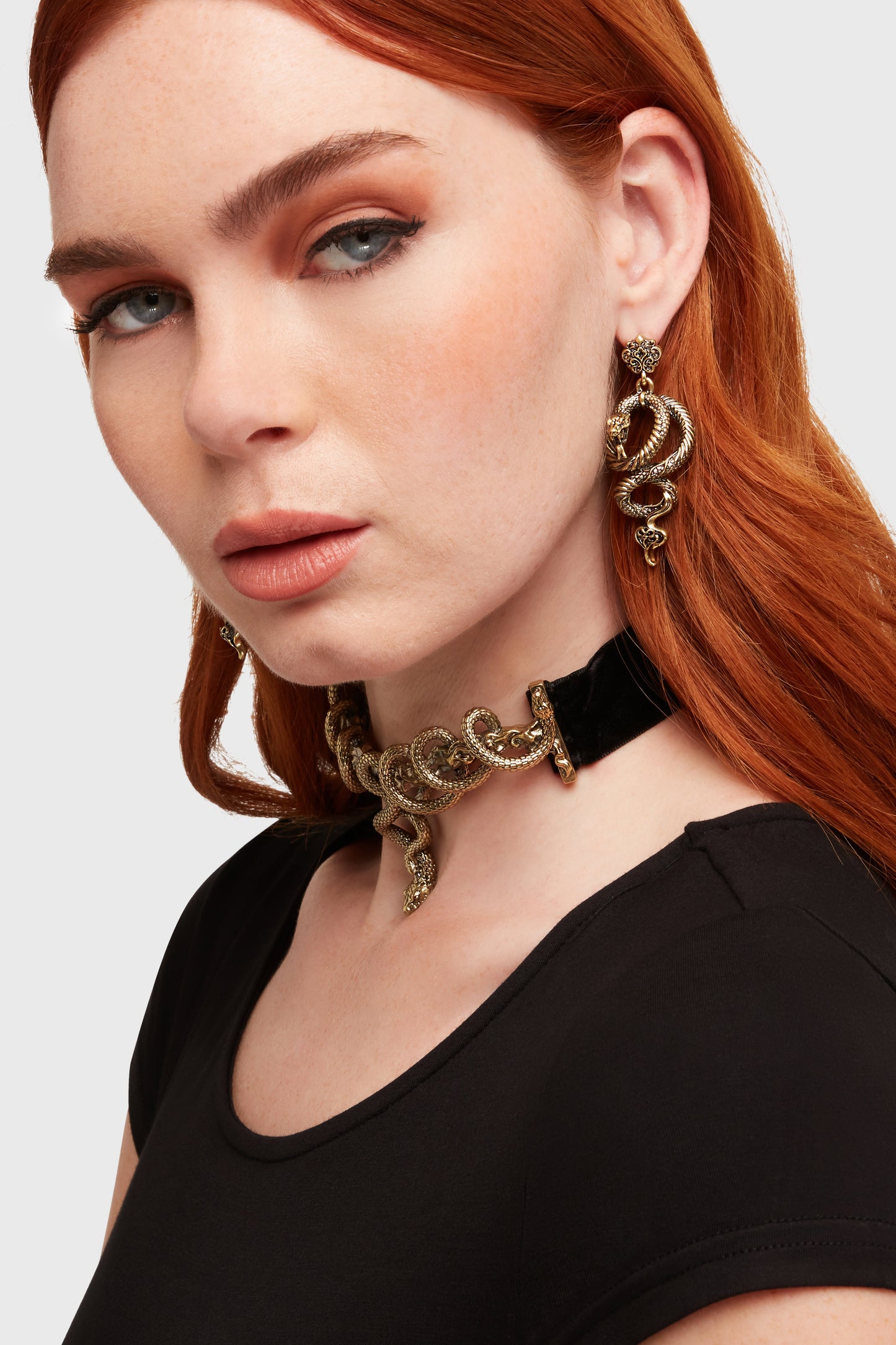 Deadly Coil Choker [Gold]