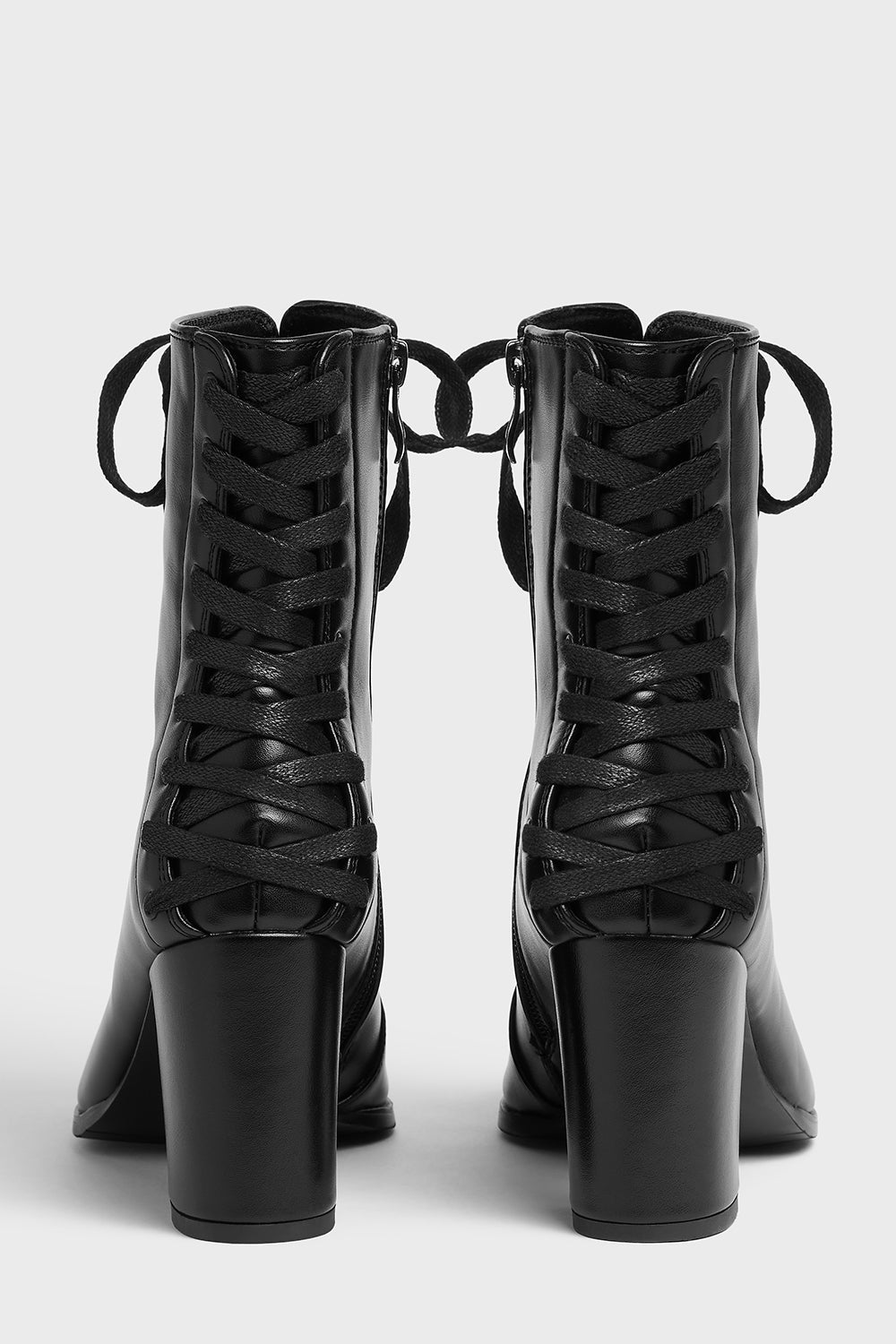 Hallowed Hour Boots