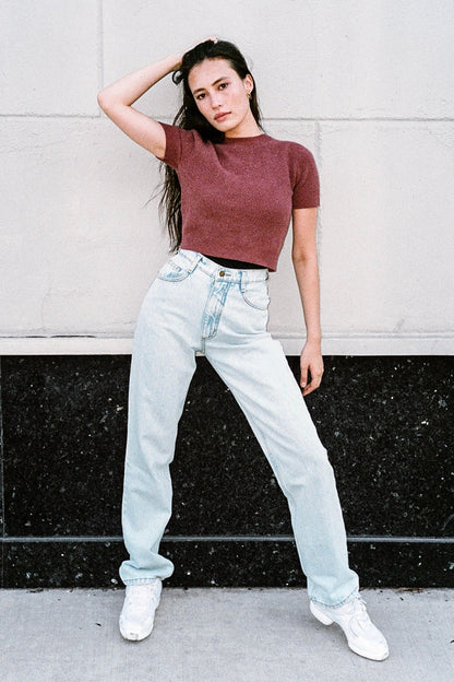 RDNW08 - Straight Leg High Waisted Jean