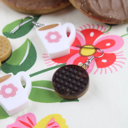 Stick T'Kettle On Earrings
