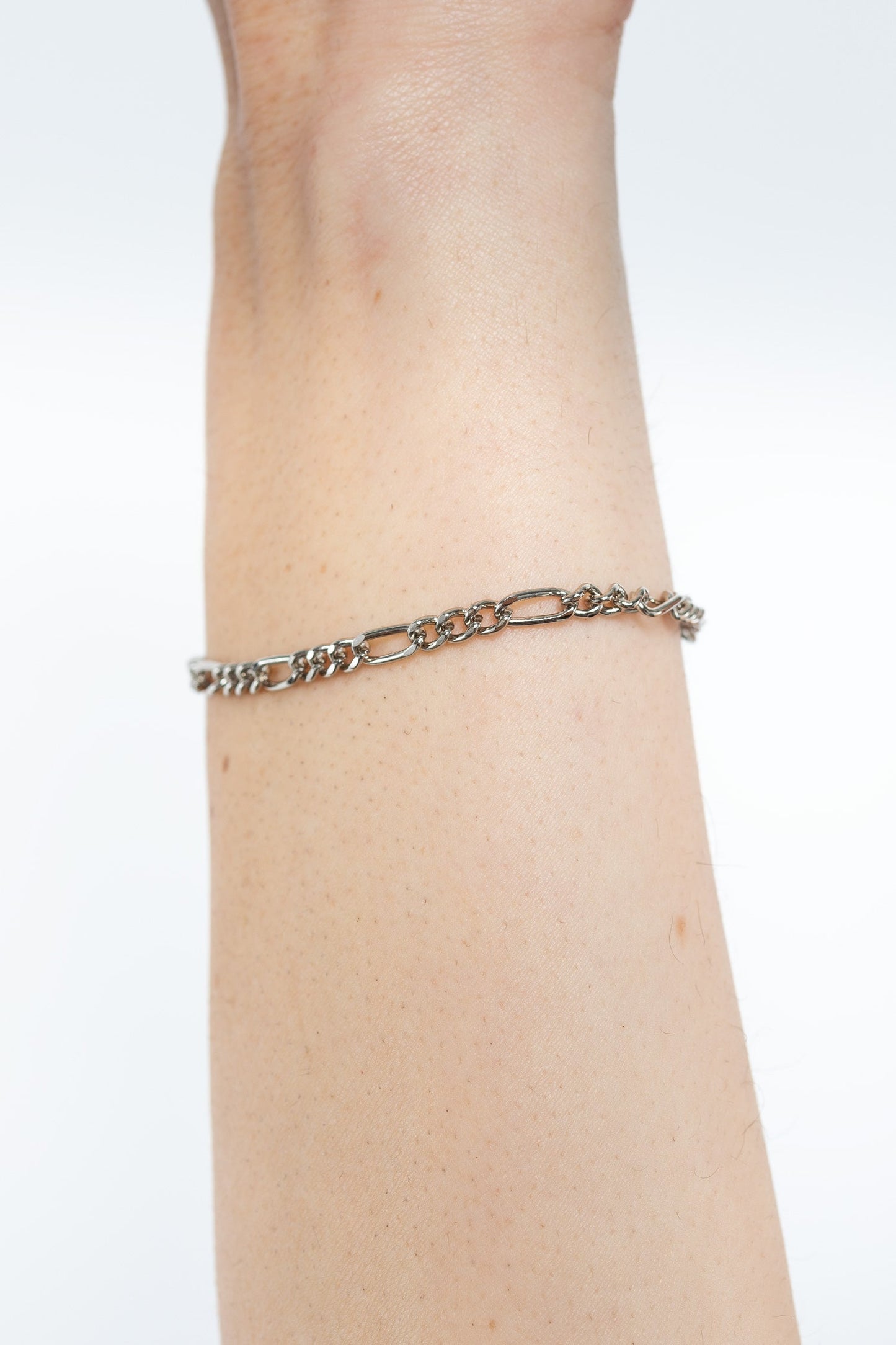 JWLFB - Unisex Figaro Chain Bracelet