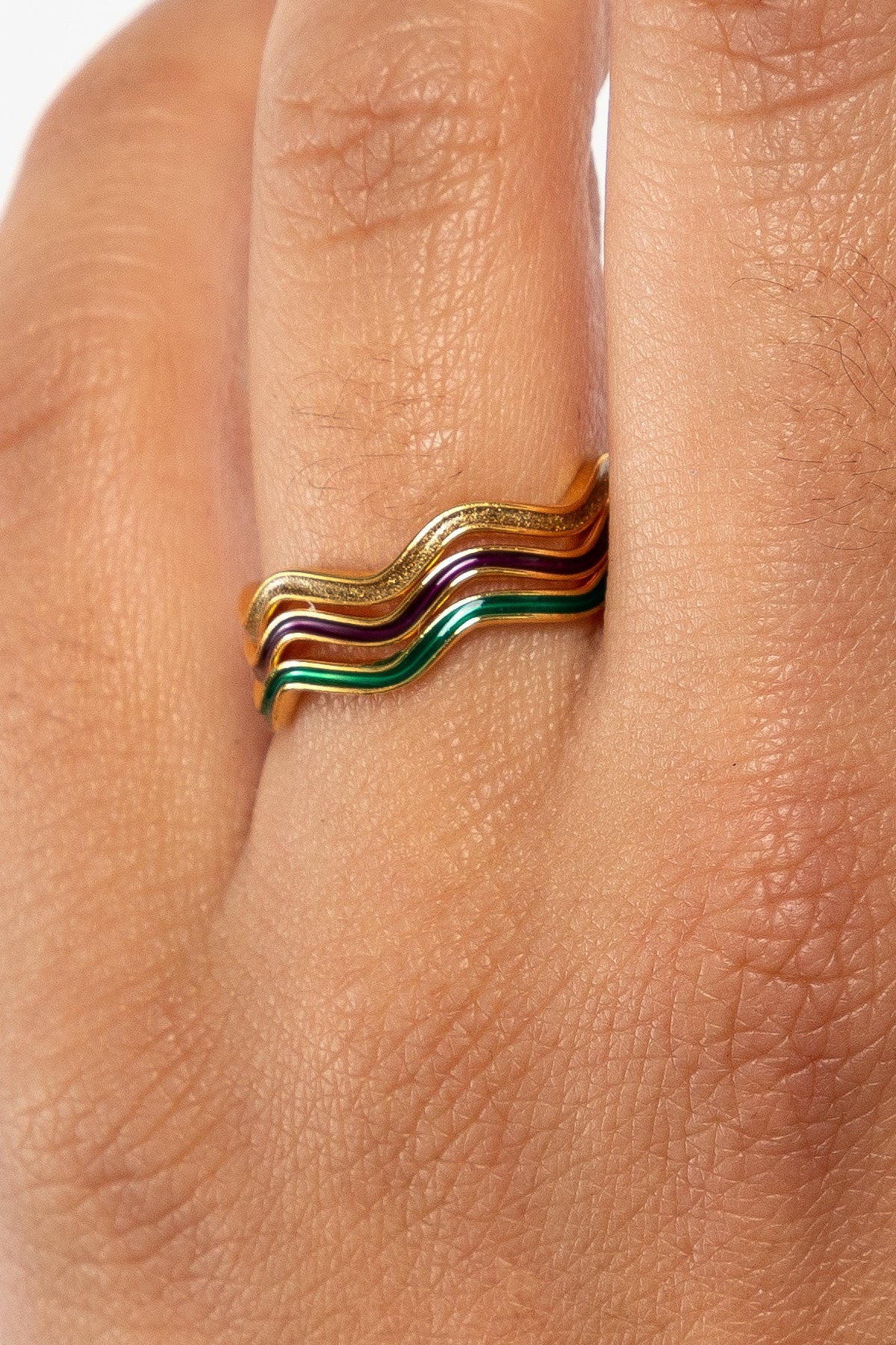 JWLWER - Wavy Enameled Stacking Ring