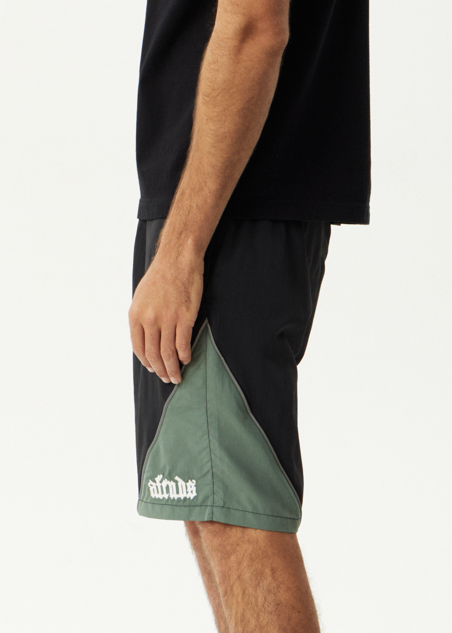 AFENDS Mens Sporting - Panelled Short 20" - Black