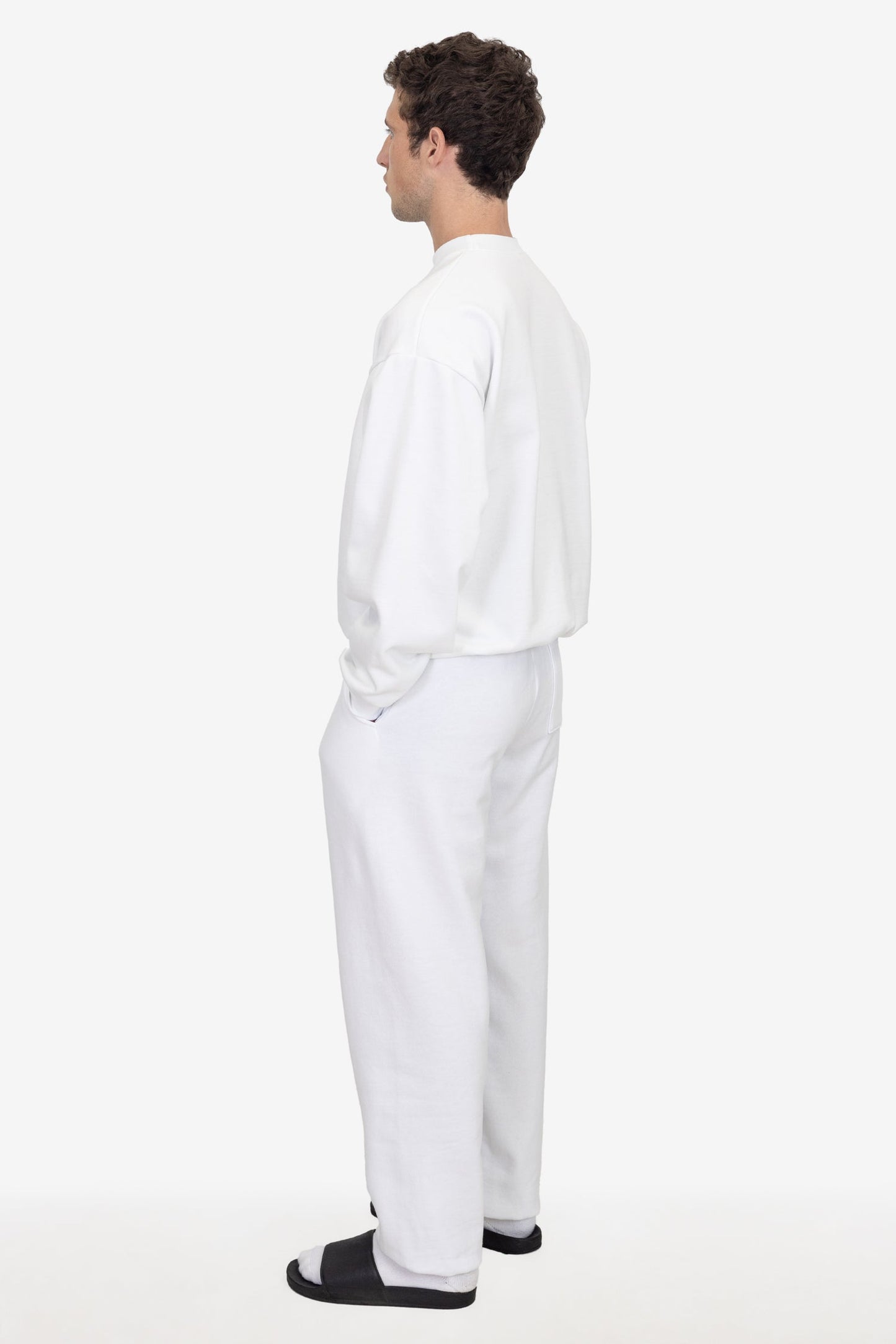 MWF1044 Unisex - 10 oz. Mid-Weight Poly Cotton Fleece Wide Sweatpant