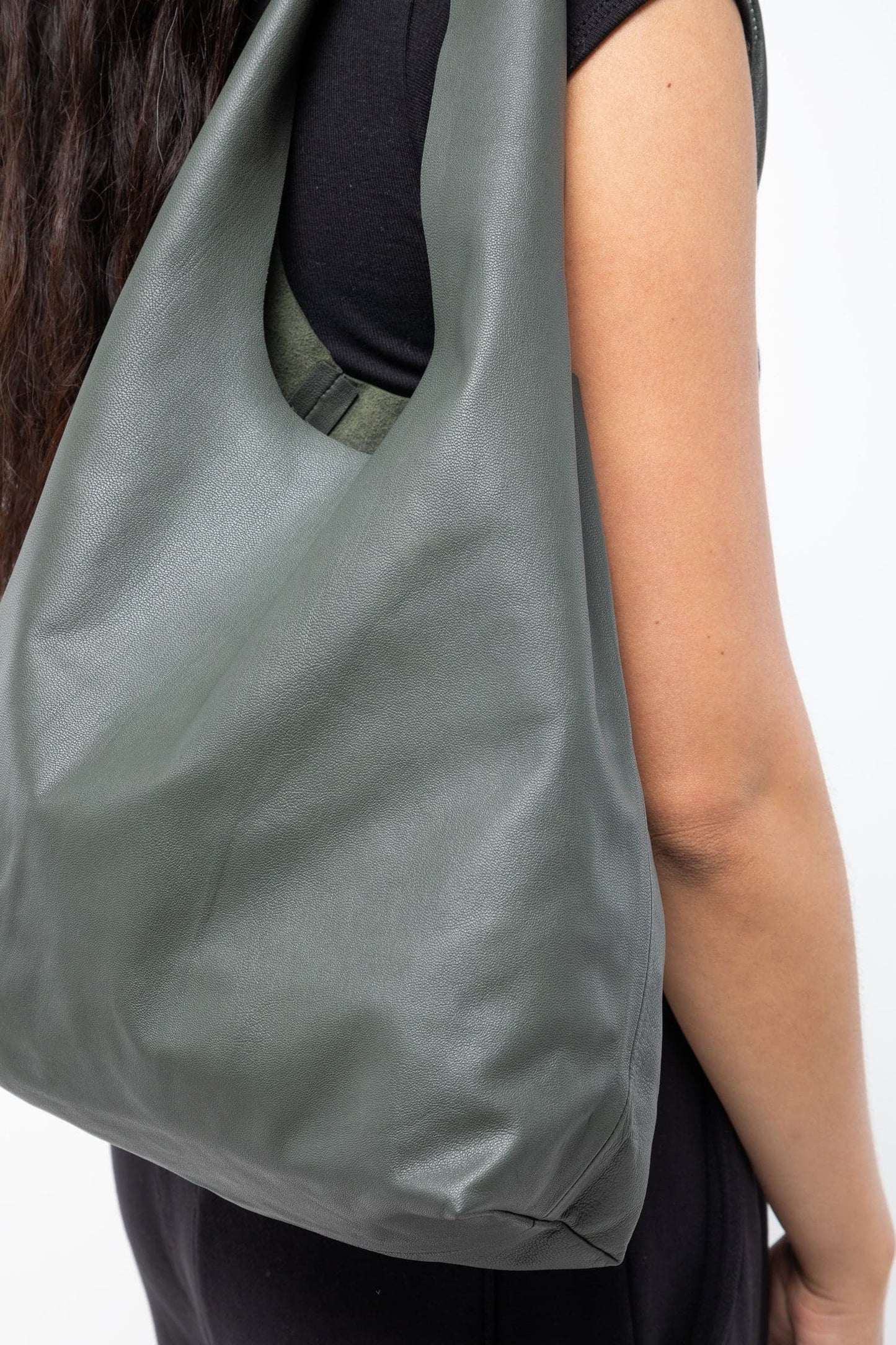 RLH3406 - Monochromatic Leather Shopping Bag