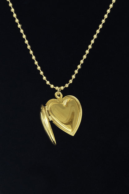 JWLEHL - Enameled Heart Locket