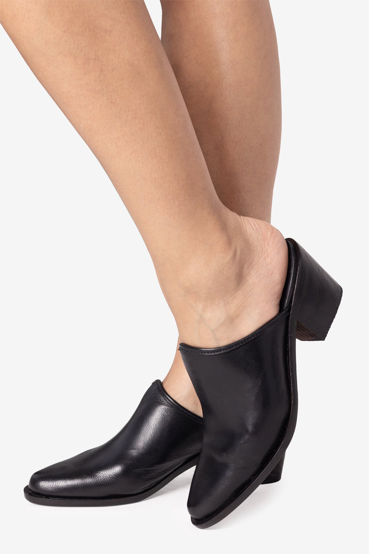 RSHOE02 - Leather Cowboy Mule