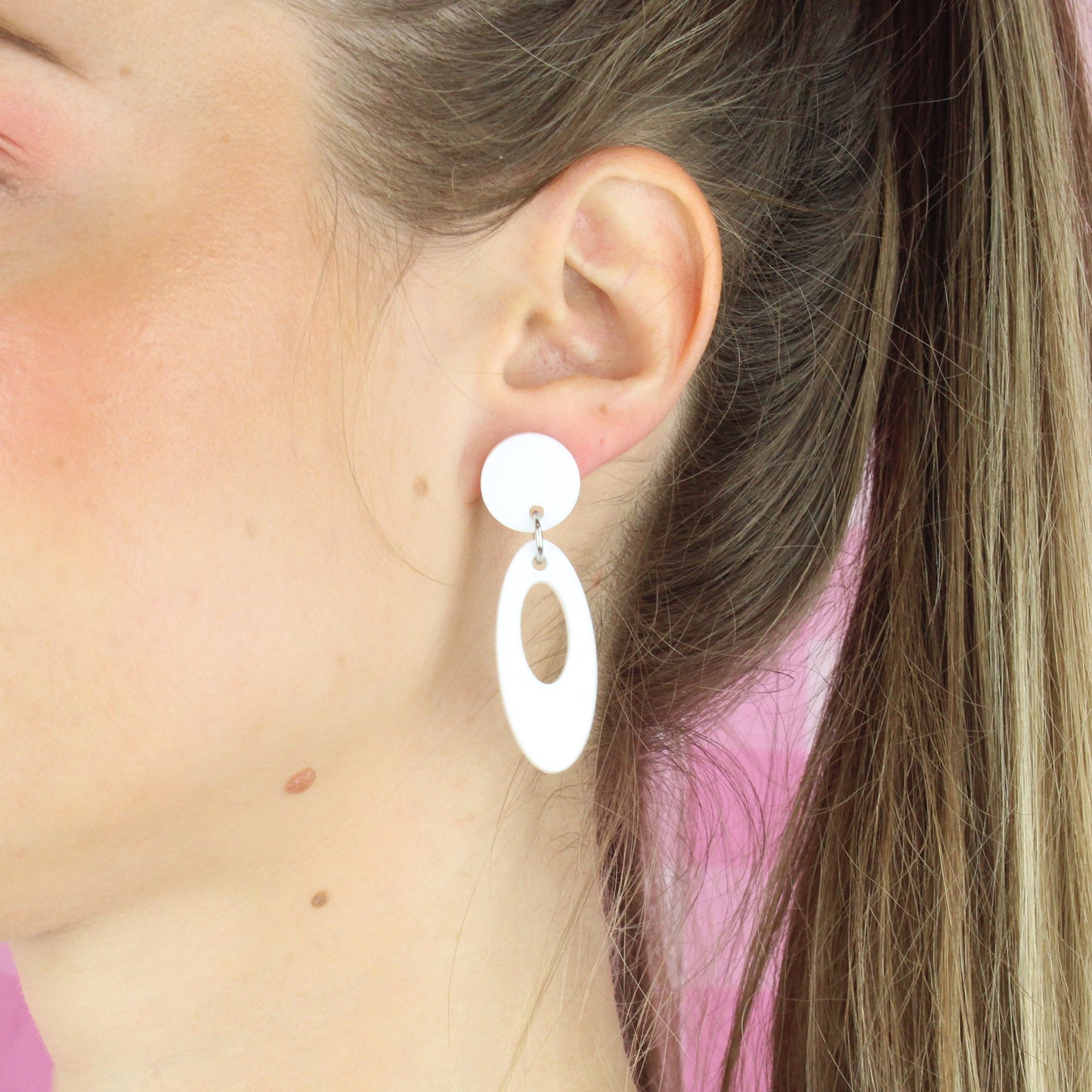 Swinging 60's Oval Stud Earrings