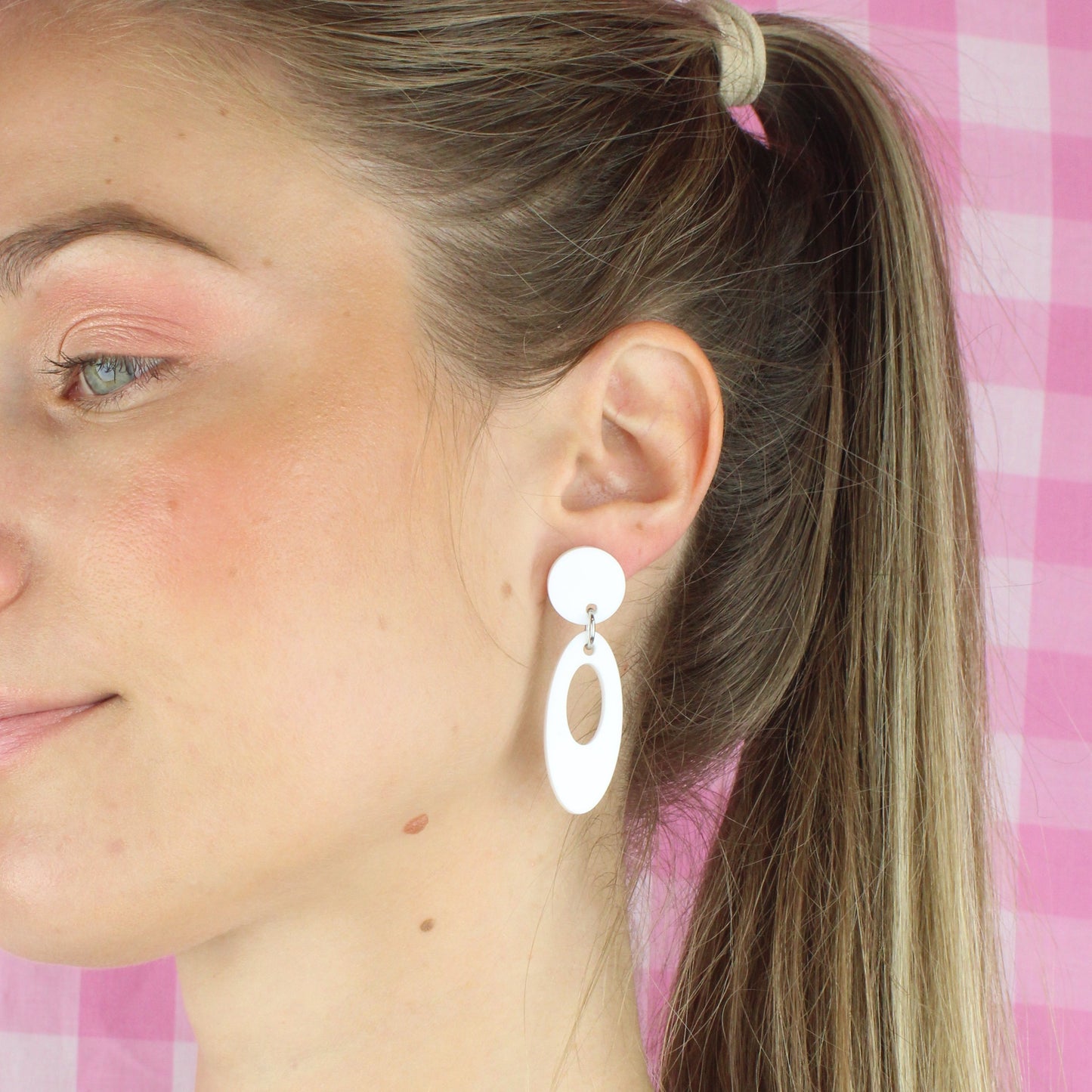 Swinging 60's Oval Stud Earrings