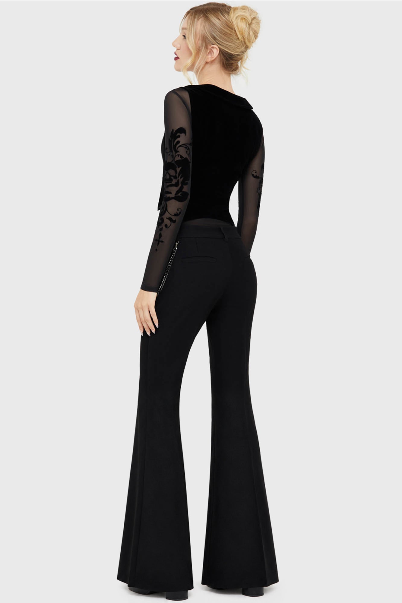 Vile Vixen Flares [Black]
