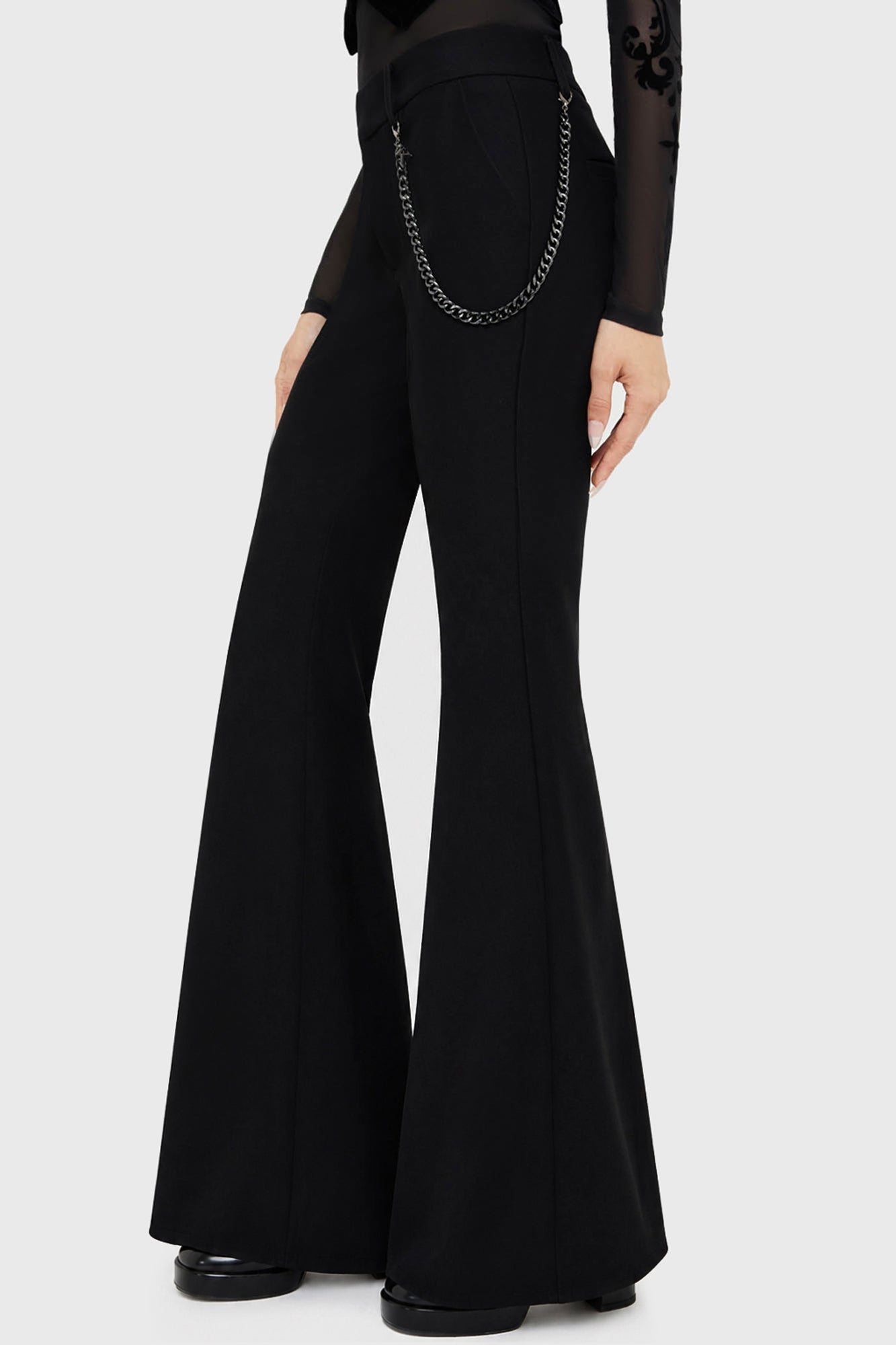 Vile Vixen Flares [Black]