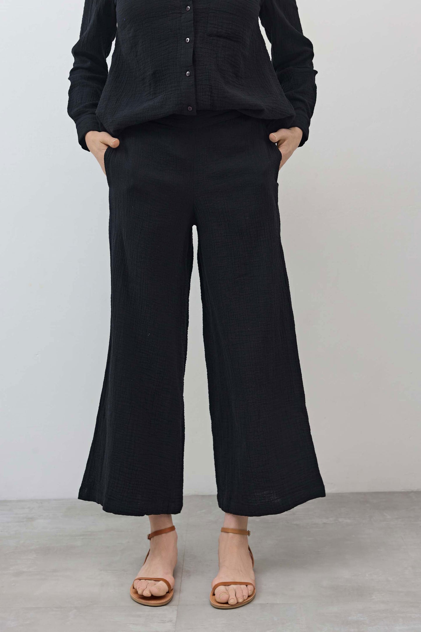 Airy Wide Leg Pants