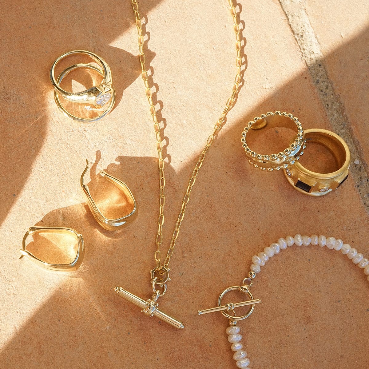 Amulet T Bar Necklace 18ct Gold Plate