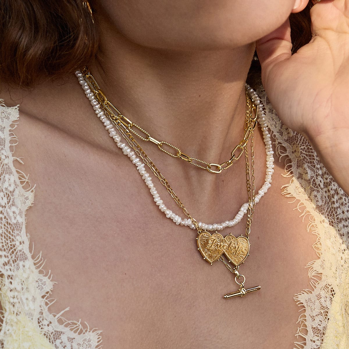 Amulet T Bar Necklace 18ct Gold Plate