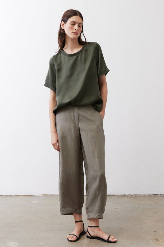 The Petite Wide Leg Ankle Pants