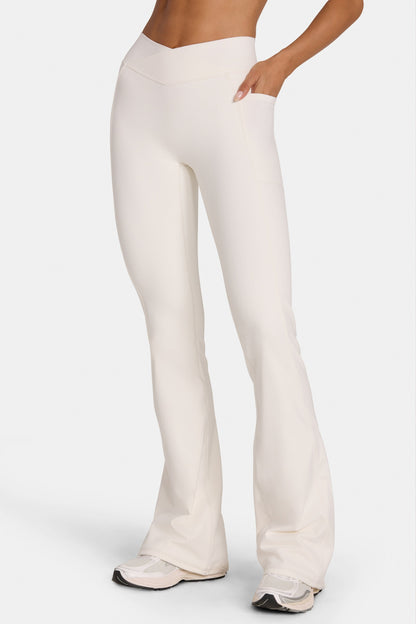 Soft Active V-Waist Flared Leggings in Coconut