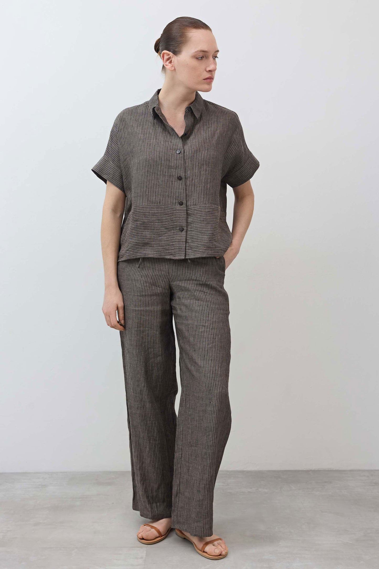 Boxy Linen Cropped Blouse