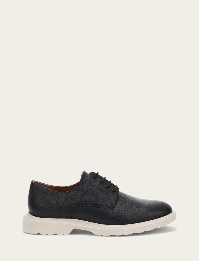 Connor Oxford - Black - Outside