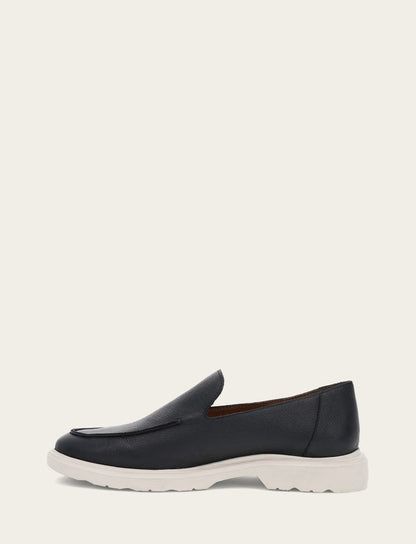 Connor Venetian - Black - Inside