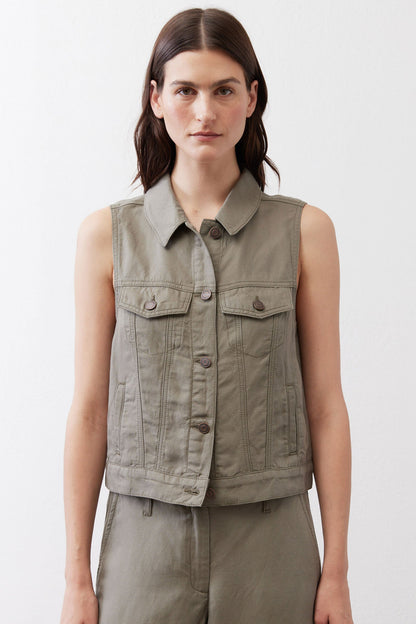 The Cropped Task Vest