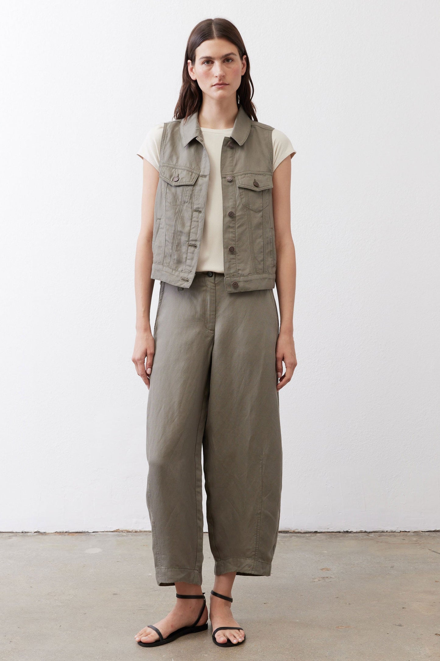 The Cropped Task Vest