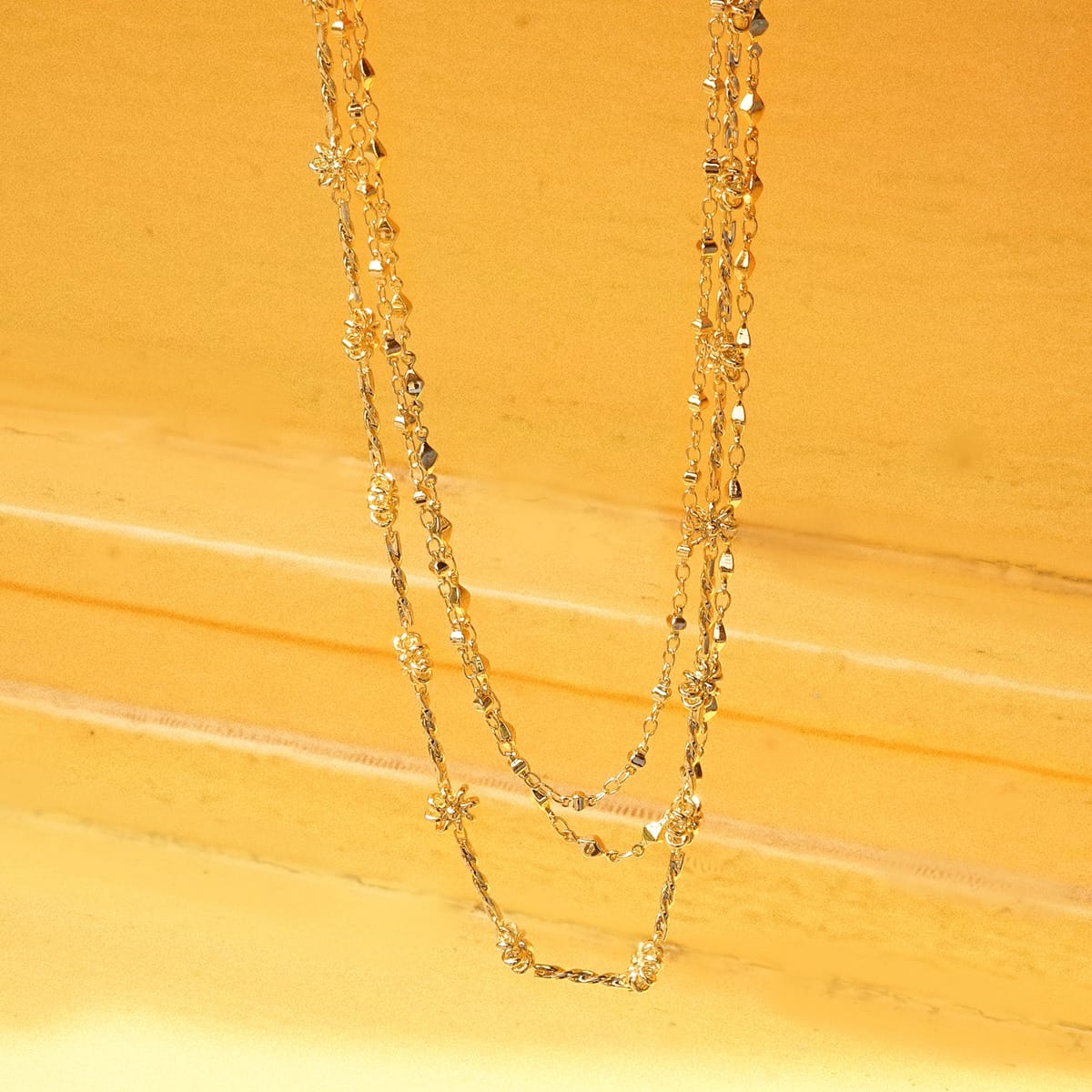 Daisy Chain Twist Necklace 18ct Gold Plate