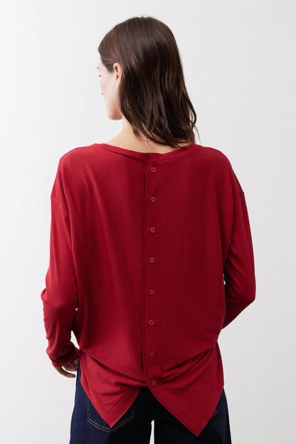 Essential Top With Buttons In The Back