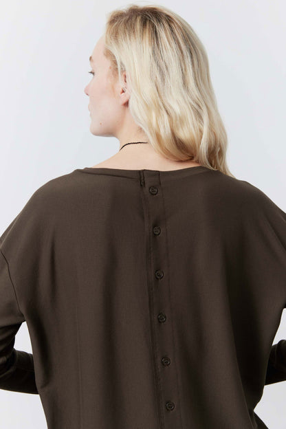 Essential Top With Buttons In The Back
