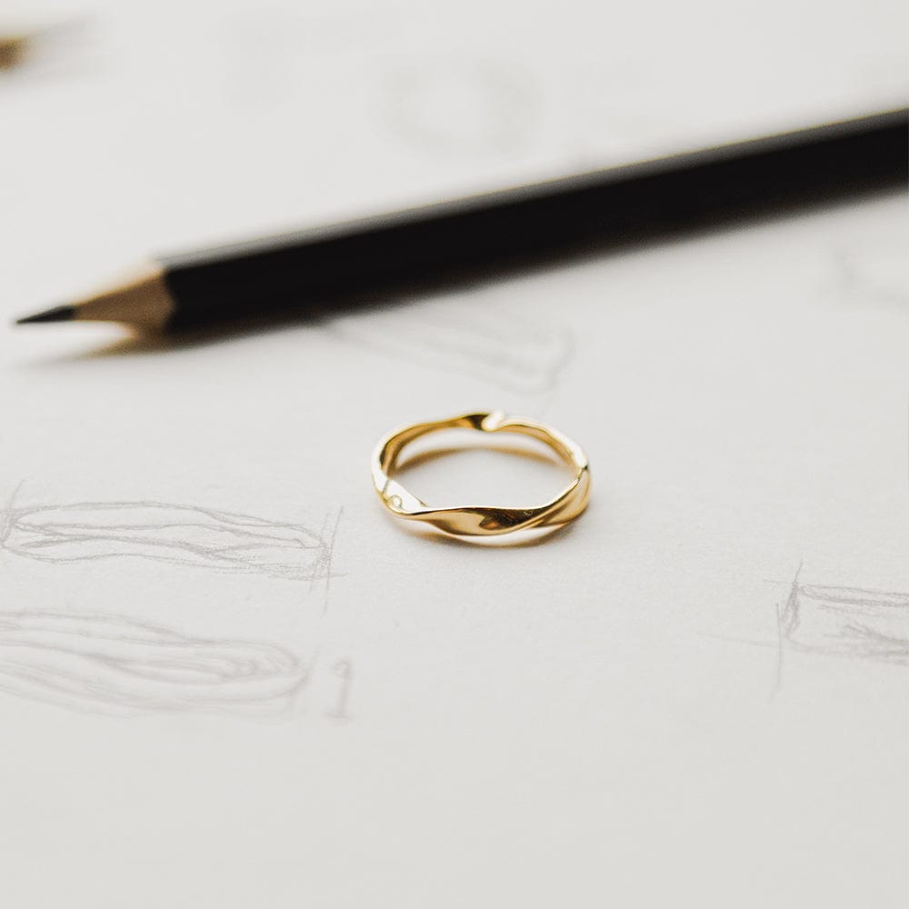 Estée Lalonde Wavy Stacking Ring 18ct Gold Plate