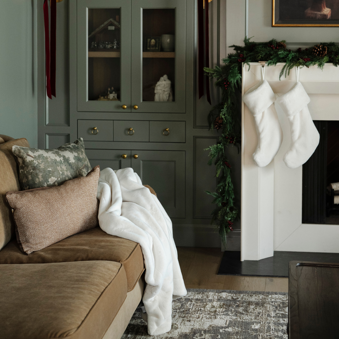 GRAND FAUX FUR STOCKINGS