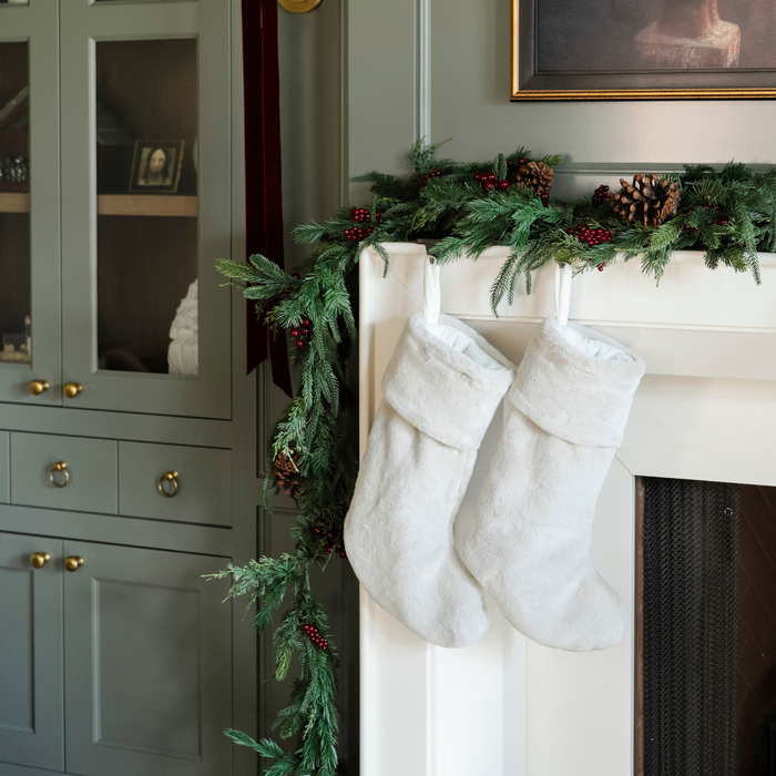GRAND FAUX FUR STOCKINGS