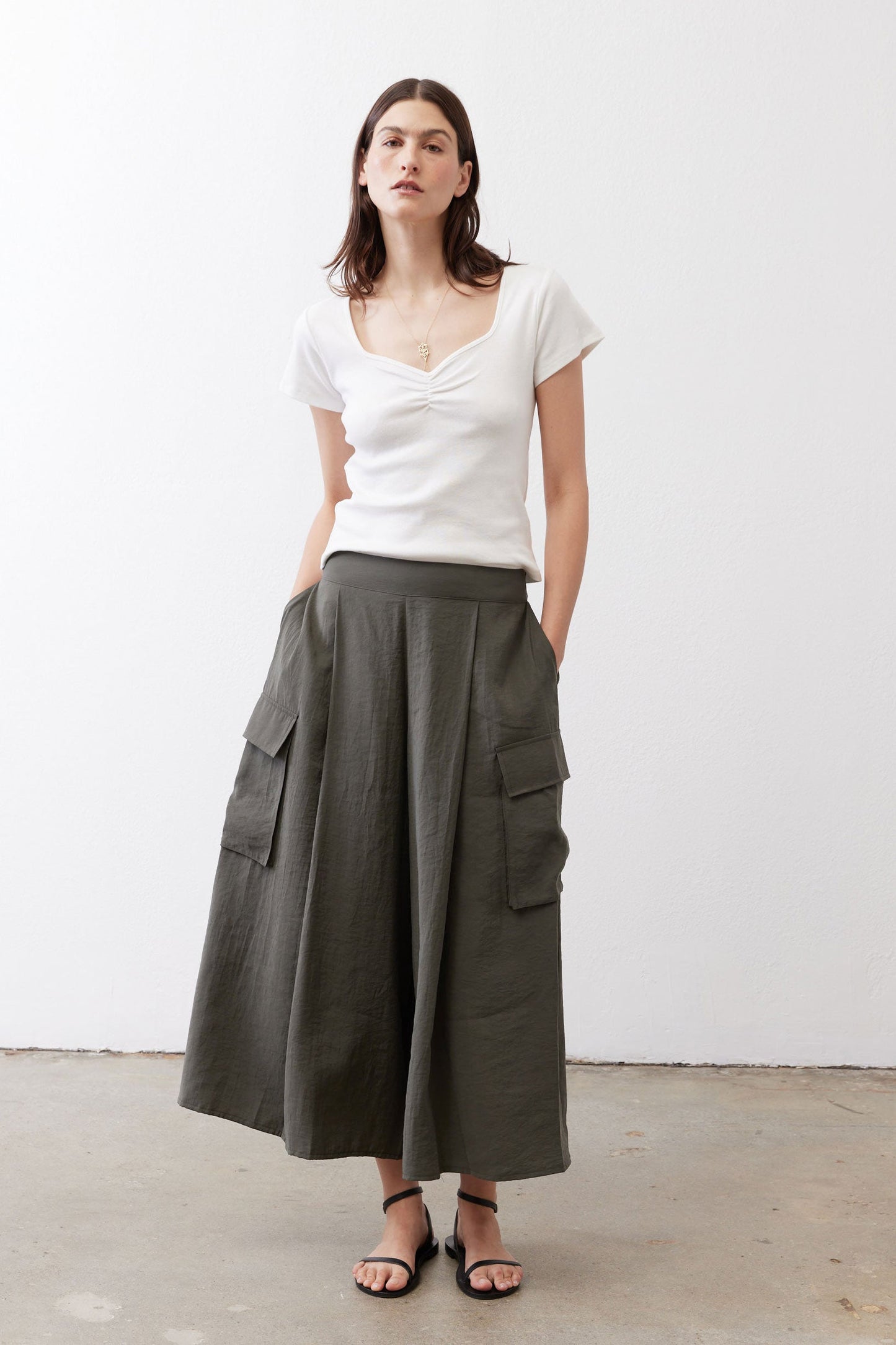 The Light Poplin Cargo Skirt Pants