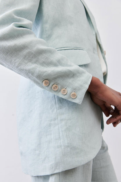 The Linen Classic Blazer That Upgrades You