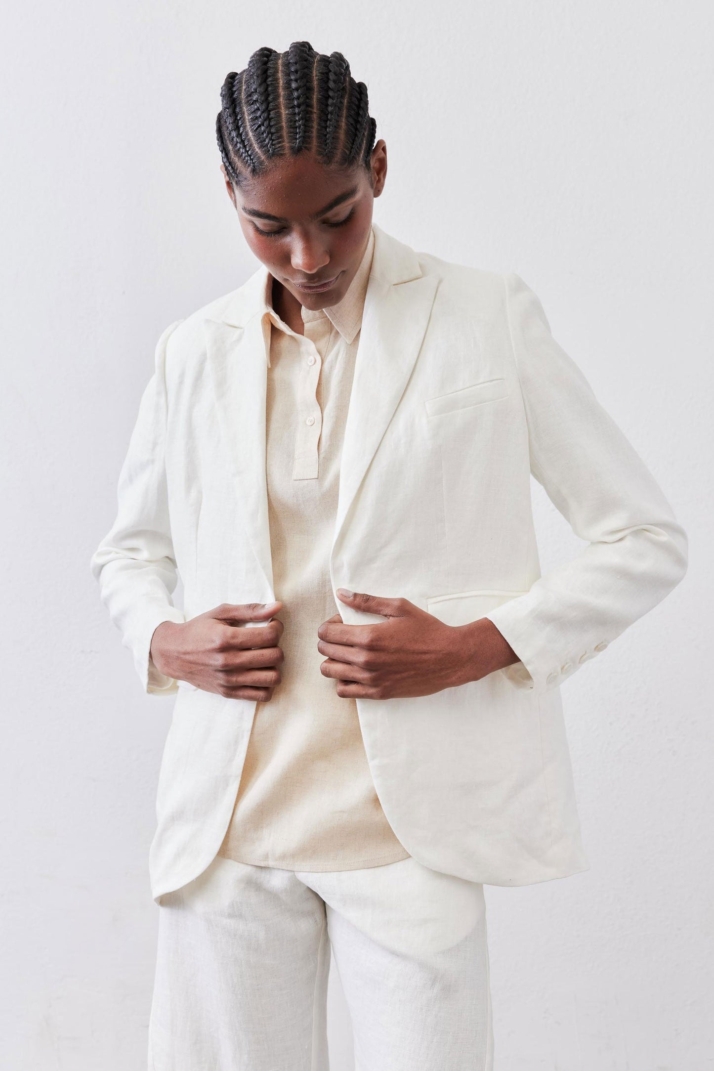 The Linen Classic Blazer That Upgrades You