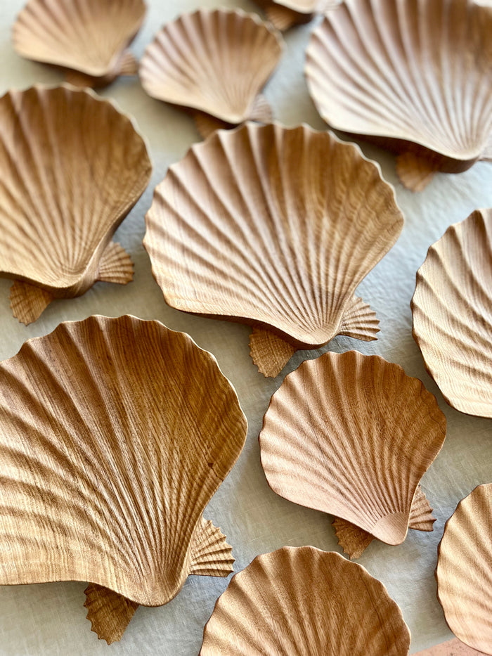 small wooden bowl with scalloped edge 6.25 inches  in two sizes