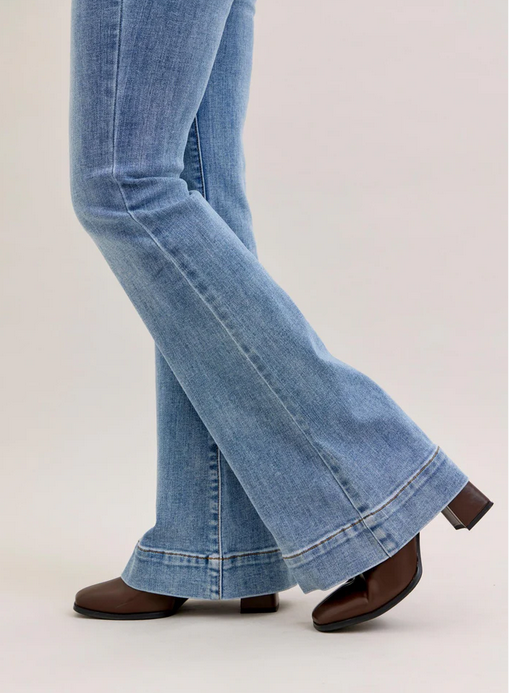 Medium Rinse Flare Jean