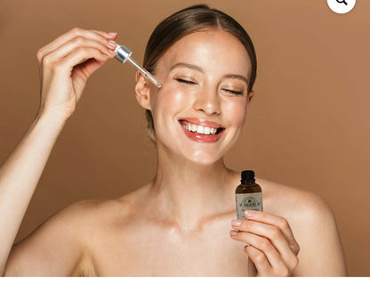 Organic Extract of Tamarind Brightening Serum - 30ml / 1 Fl Oz