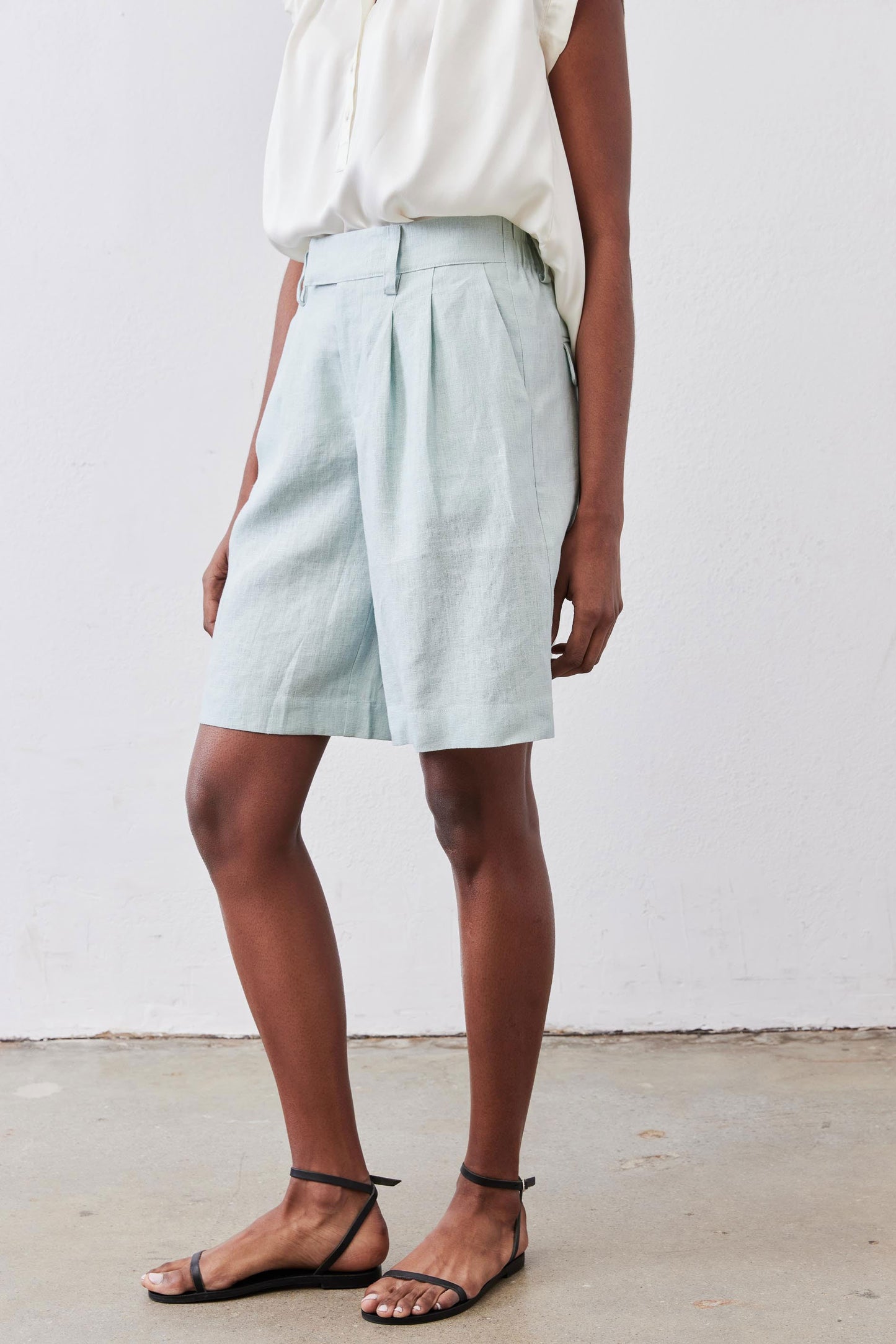 The Pleated Bermuda Shorts