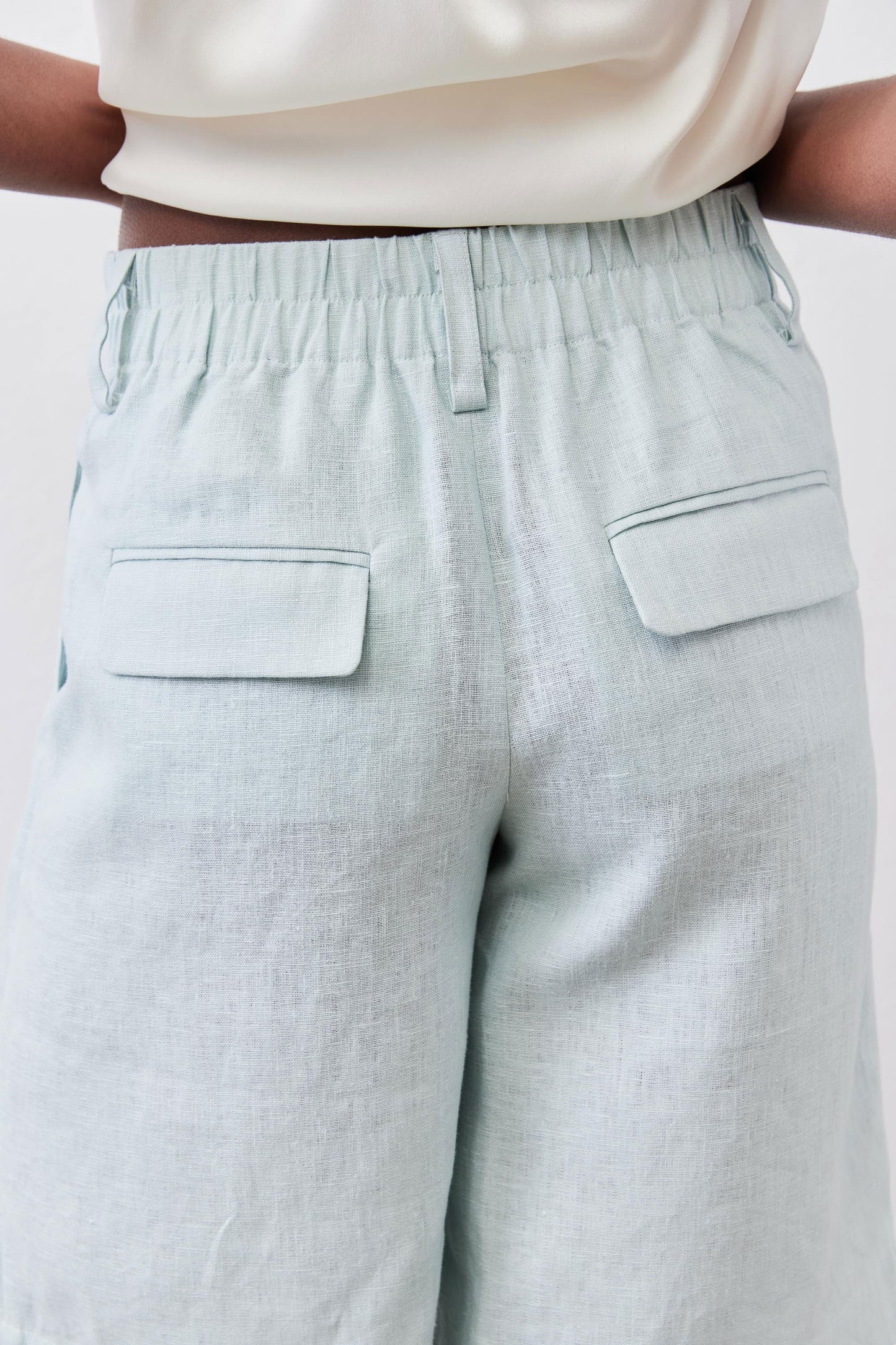 The Pleated Bermuda Shorts
