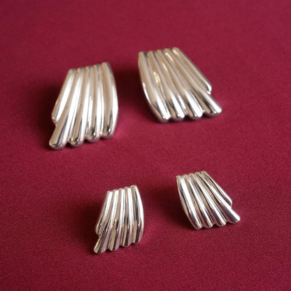 Polly Mini Wave Stud Earrings Silver Plate