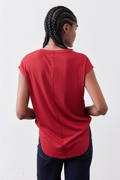 The Ribbed Tuck-In Tee