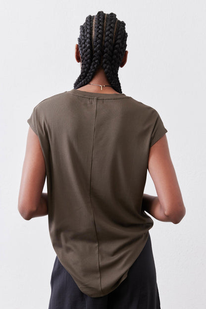The Ribbed Tuck-In Tee