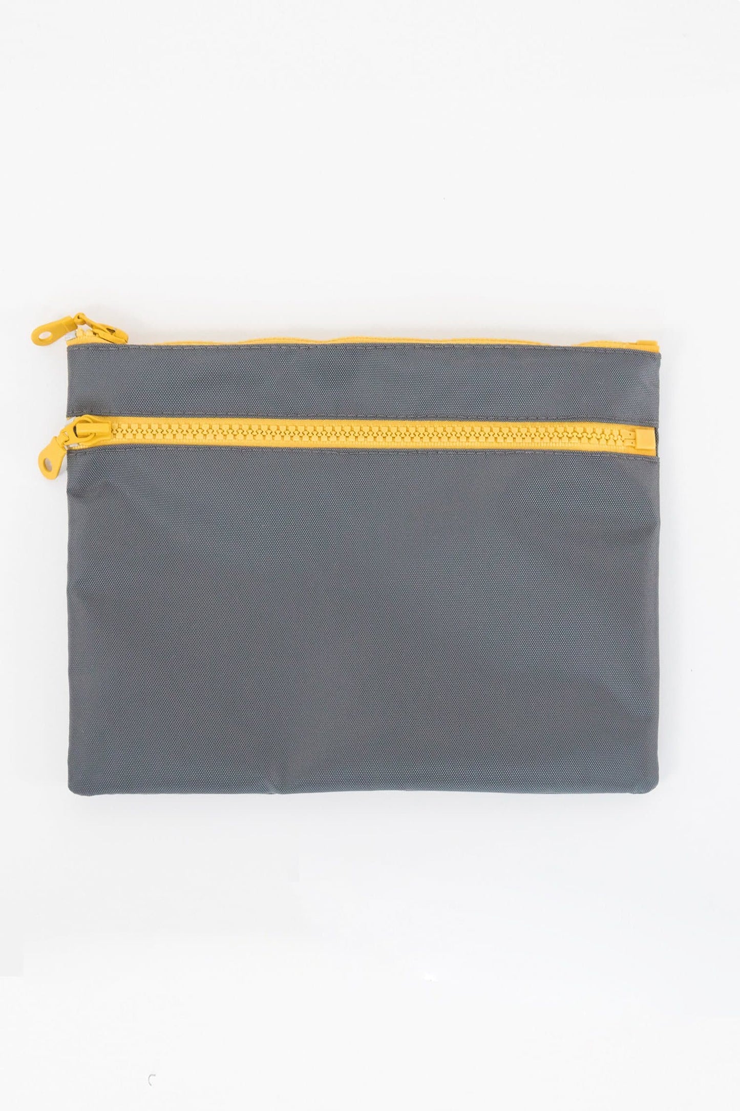RNB502 - Nylon Zippered Pouch